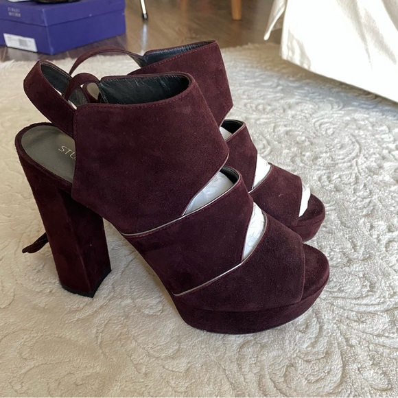Stuart Weitzman Suede Platform Sandal - Picture 3 of 8